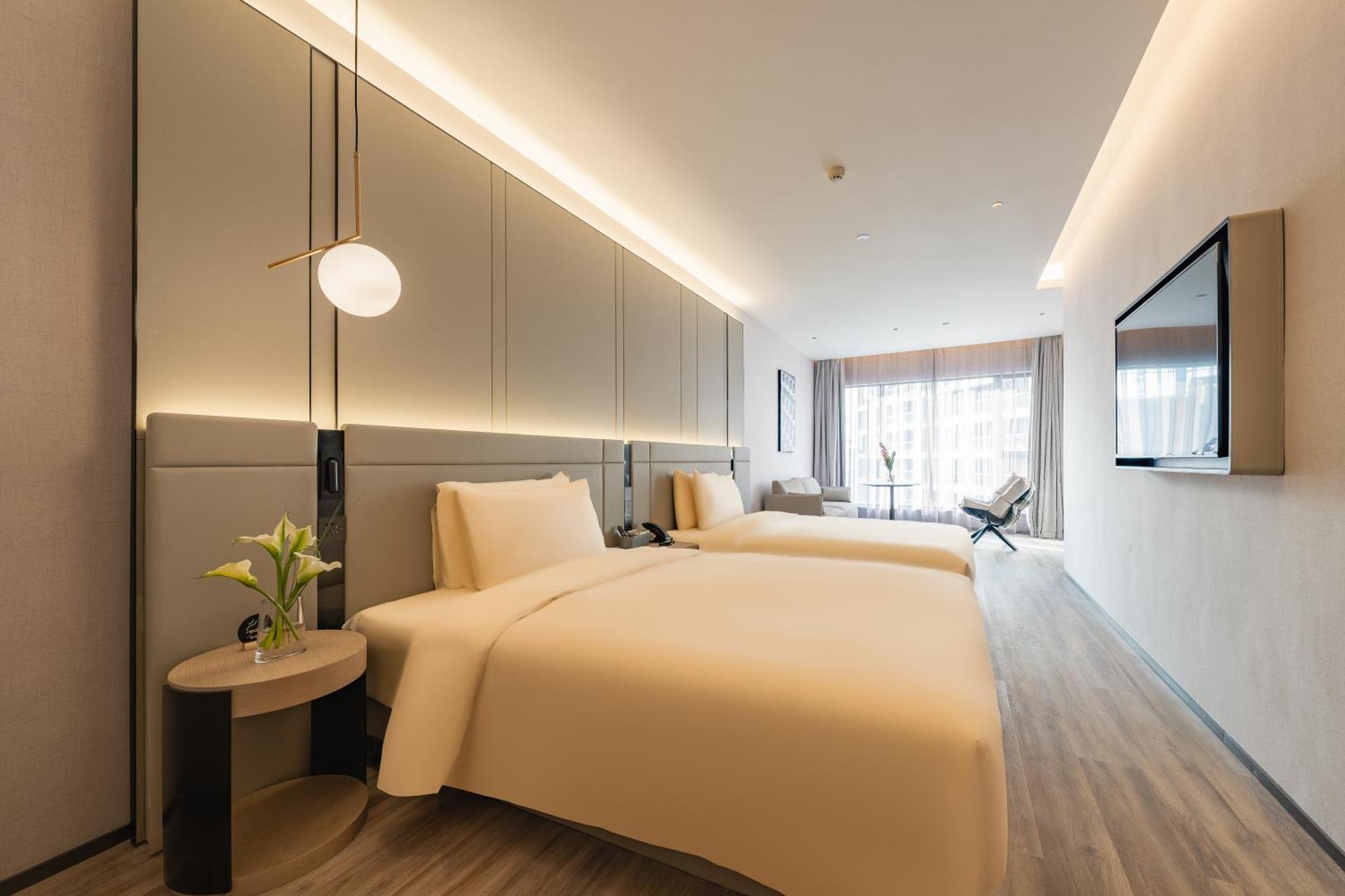 Atour S Lujiazui Expo Center Hotel 5*