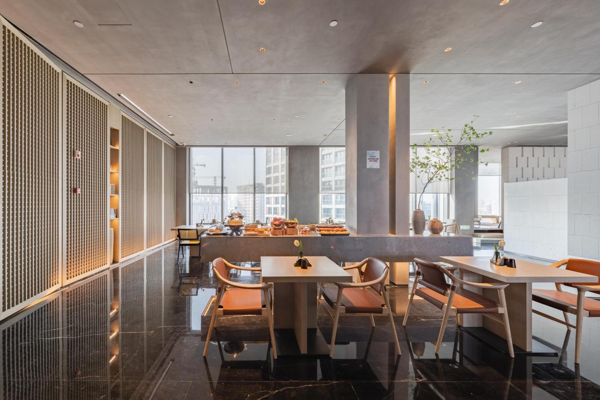 Atour S Lujiazui Expo Center 5*