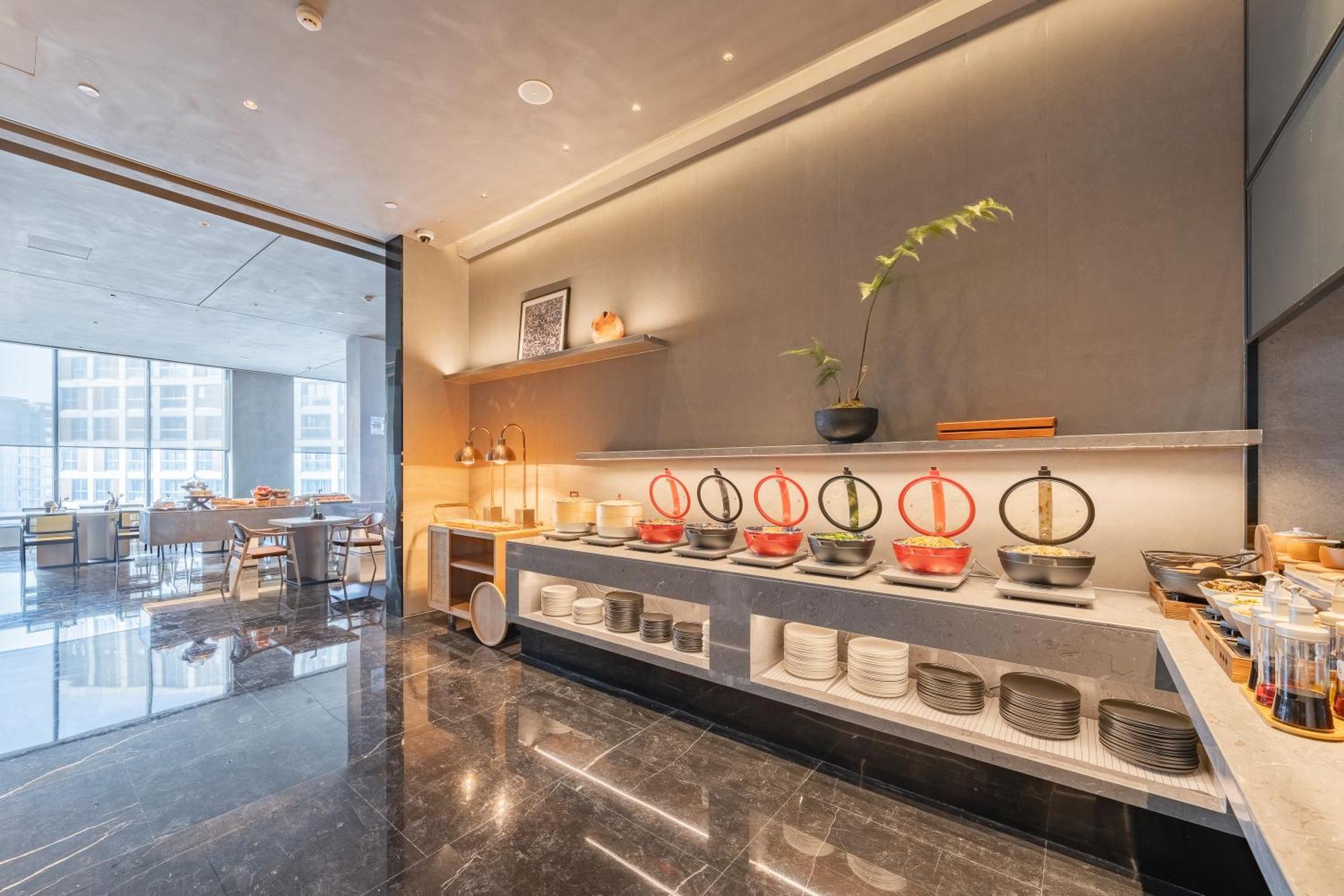 Atour S Lujiazui Expo Center 5*